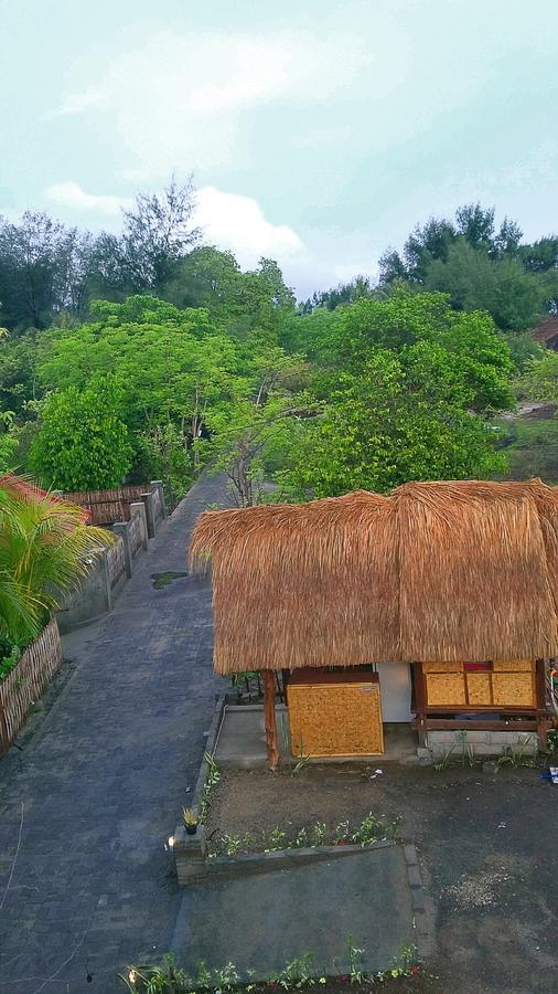 Balakosa Gili Meno Bungalow Exterior foto